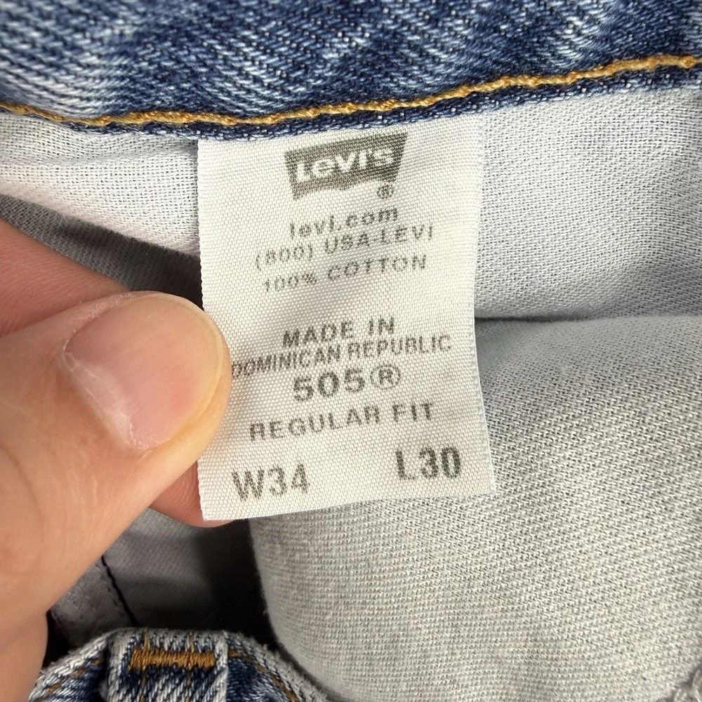 Vintage Levis Jeans Mens 34x30 Medium Wash 505 Regular‎ Straight Leg Denim Y2K
